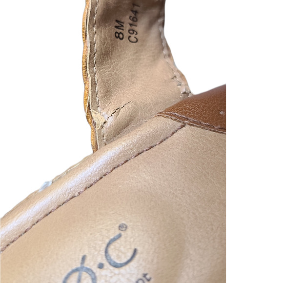 Born of Concept Wedge Sandals Faux Woven Leather w/ Buckle Size 8 M - Picture 8 of 9